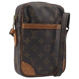 LOUIS VUITTON Bolso de hombro Monogram Danube M45266 LV Auth ep16016 Monograma
