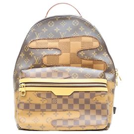 Mochila Louis Vuitton Monogram Discovery PM Marrom