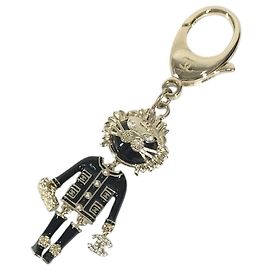 Chanel 22P Lion Camellia Logo Metal Charm Nero D'oro
