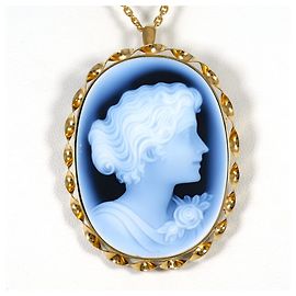 Autre Marque Collar de oro amarillo 18K con camafeo de piedra Dorado