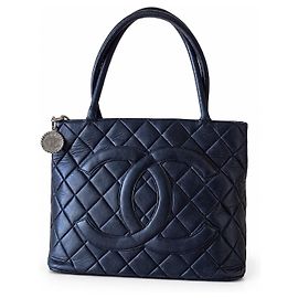 Chanel Saco Shopping em Pele Acolchoada Preta Preto