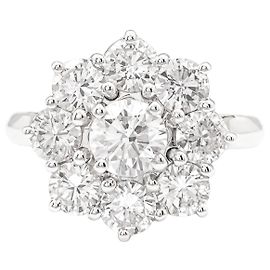 Autre Marque Bague Marguerite en or blanc et platine, sertie de diamants. Autre