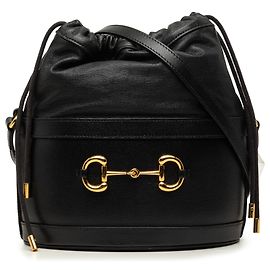 Bolsa Bucket Gucci Horsebit 1955 em couro de bezerro preto Preto