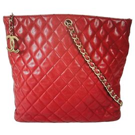 Chanel Quilted Leather Tote Bag - Red Red