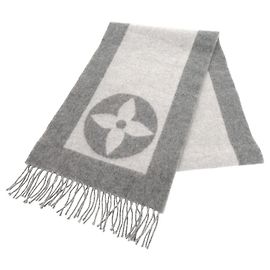 Louis Vuitton Echarpe Cardiff Gray Scarf Brown