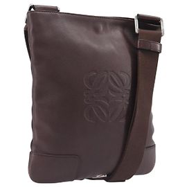 Loewe Anagram Leather Marrom