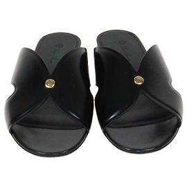 Loro Piana Black Glazed Leather Vera Flat Sandals Black