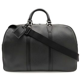 Sac Boston Louis Vuitton Taiga Kendall PM Noir Gris