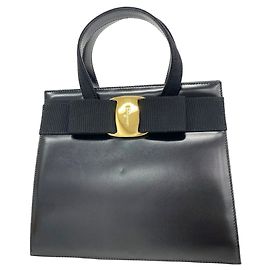 Sac à main en cuir Salvatore Ferragamo Vara Noir