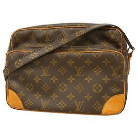 Bolso de hombro Louis Vuitton Monogram Nile Castaño