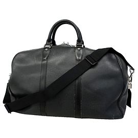 Bolsa Boston Louis Vuitton Taiga Kendall PM Cinza