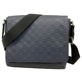 Bolsa de Ombro Louis Vuitton Damier Infini District PM Outro