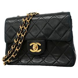 Bolso de hombro Chanel Mini Matelassé con cadena Negro
