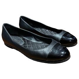 Chanel Black Leather Cap Toe Ballet Flats Black