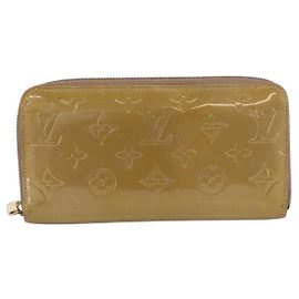 Louis Vuitton Zippy Monogram Vernis Beige