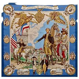Hermès Lenço de seda Carré 90cm Le Marquis de Lafayette Oliver Kermit 2007 Multicor