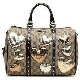 Bolso Joy Boston Gucci Beige Medium GG Supreme Guccissima con parches de corazón Beige
