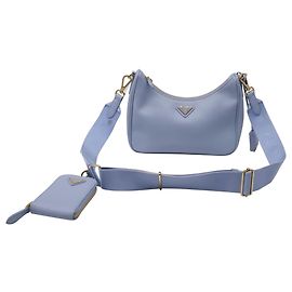 Borsa a tracolla Prada Re-Edition 2005 in pelle Saffiano azzurro Blu Blu chiaro