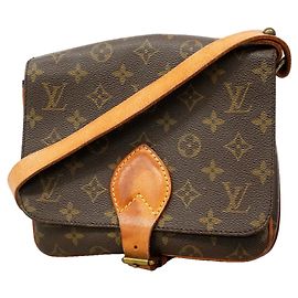 Bolsa de Ombro Louis Vuitton Monogram Cartouchiere MM Marrom