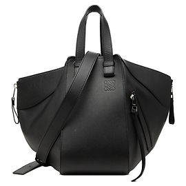 Bolso de mano Loewe Anagram Hammock Small Negro