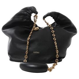 Loewe Squishy Bag Leather Chain Shoulder Bag in Black Black