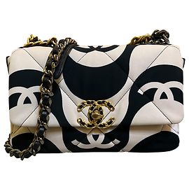 Bolsa Chanel 19 Flap Bag Medium em seda estampada 2022 Outro