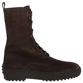 Tod's Botas de cano curto de inverno com tachas de borracha em couro camurça Marrom