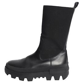 Moncler Botas com painéis e sola serrilhada pretas - tamanho EU 40.5 Preto