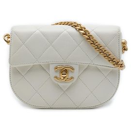 Chanel White CC Quilted Calfskin Round Moon Messenger Flap Branco