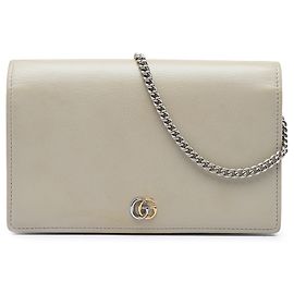 Carteira com corrente Gucci GG Marmont em couro de bezerro Beige Bege