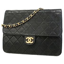 Bolso de hombro Chanel Matelassé con cadena Negro