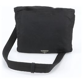 Bolsa de Ombro Prada Tessuto Nylon com Logotipo Triangular Preto