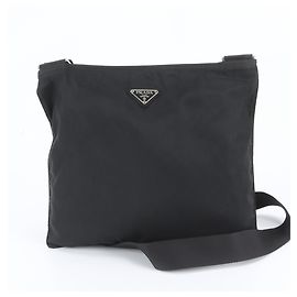 Sac à épaule Prada en nylon Tessuto avec logo triangle Noir