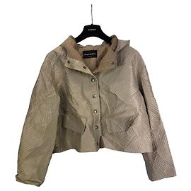 Emporio Armani Chaqueta corta texturizada con capucha Beige Beige