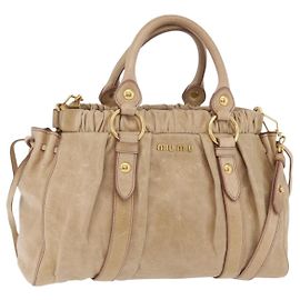 Bolso de mano Miu Miu de cuero 2way Beige Oro Auth 167721M Beige Dorado