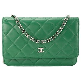 CHANEL - Borsa a tracolla Wallet On Chain Classique/Timeless in pelle liscia verde Verde