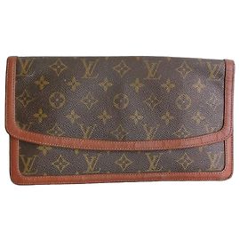 Louis Vuitton Pochette Florentine Monogram Marrom Monograma