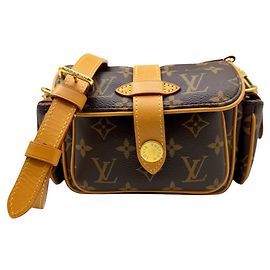 Sac à épaule Louis Vuitton Monogram Archive Marron Monogramme