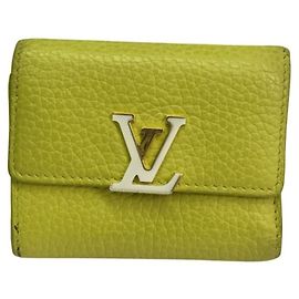 Louis Vuitton Portefeuille Capucines Wallet Yellow