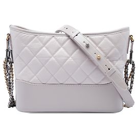 Chanel Gabrielle Hobo Small en cuir de veau matelassé gris Marron Gris
