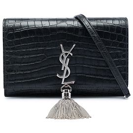 Autre Marque Saint Laurent Cartera con cadena Monogram Kate con borla en piel grabada efecto cocodrilo negro Negro