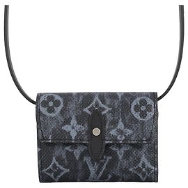 Louis Vuitton Tri-Fold Wallet Black