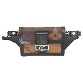 Louis Vuitton Dauphine Bumbag Reverse Monogram Giant Marron