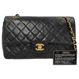 Chanel Timeless - Classic Double Flap Quilted Lambskin medium Outro