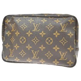 Louis Vuitton Trousse Toiletry Monogram Canvas 23 Brown