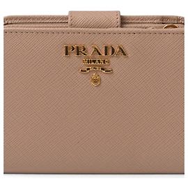 Prada Bi-Fold Geldbörse in Pink Beige Beige