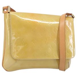 Louis Vuitton Thompson Street Monogram Vernis Medium Beige