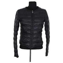 Plumas Moncler negro con piel XS Negro