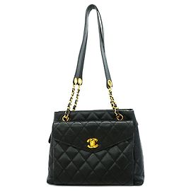 Saco Tote Chanel em couro de bezerro grão preto Preto