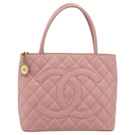 Chanel Medallion Quilted Caviar Pink